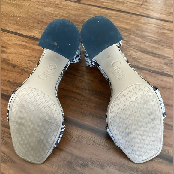 Sam Edelman Sandal’s Snakeskin Faux Leather in Size 8.5 - Picture 9 of 9